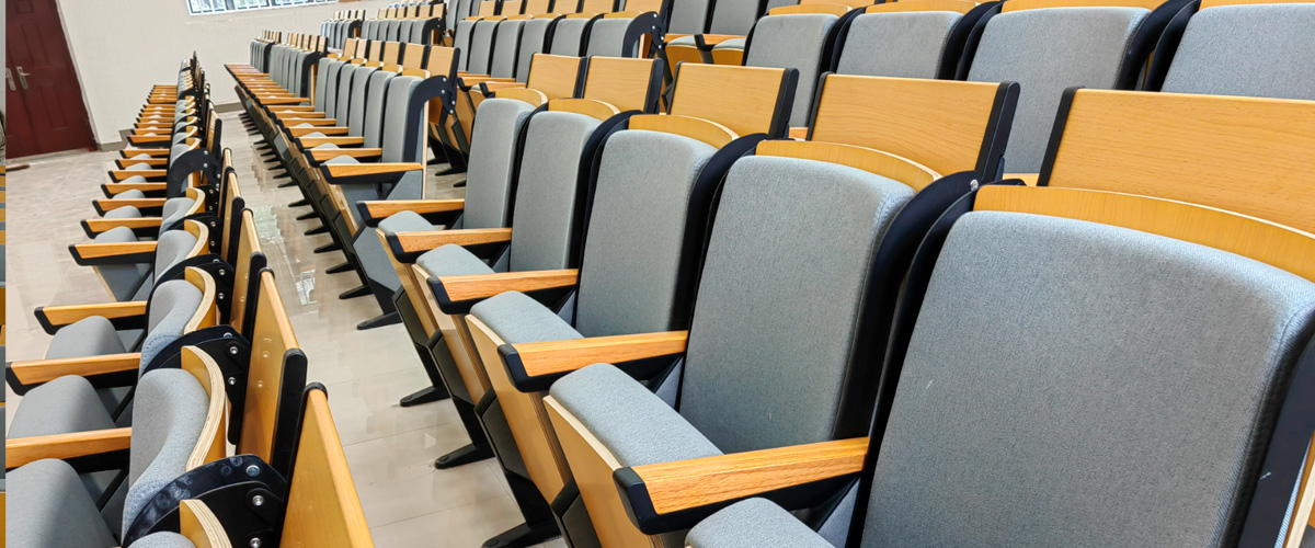 嶺南師范學(xué)院（湖光校區）